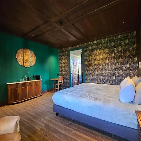 4-5 Star Ecoresort Portobali